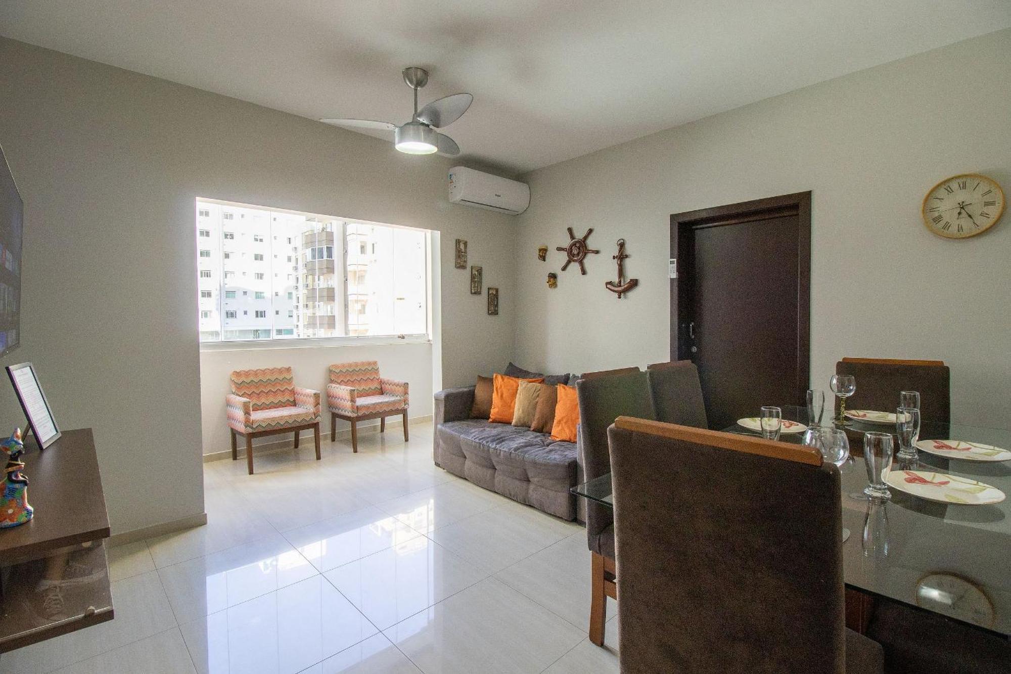 Cdl52 - 2 Dorm, Climatizado, Esq. Av. Brasil Balneario Camboriu