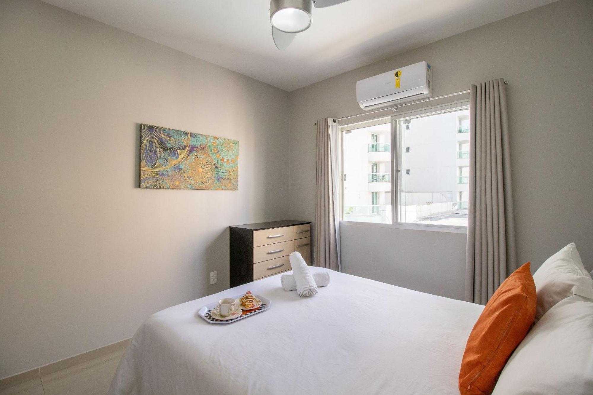 Cdl52 - 2 Dorm, Climatizado, Esq. Av. Brasil