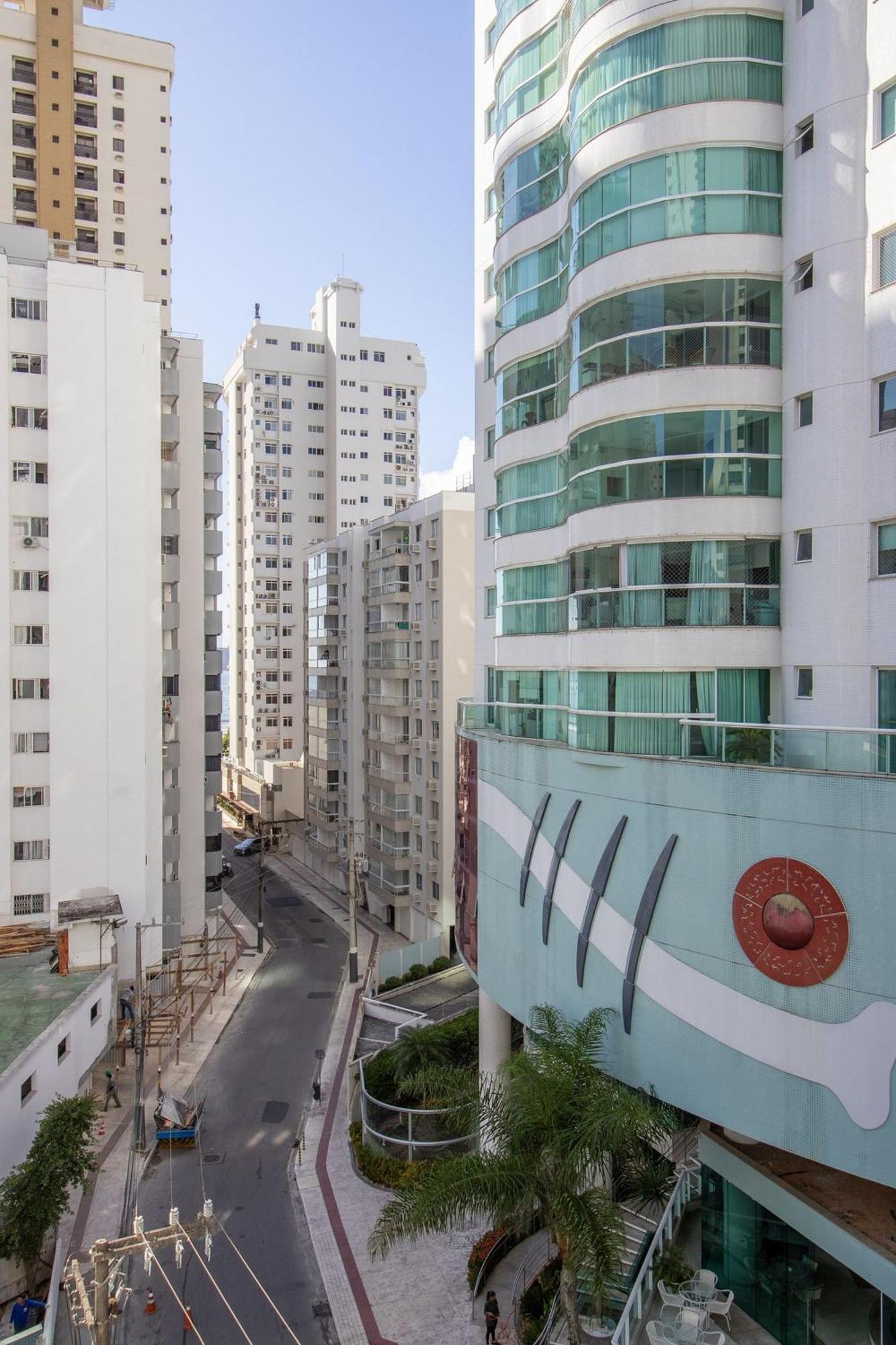 Cdl52 - 2 Dorm, Climatizado, Esq. Av. Brasil Apartamento Balneario Camboriu