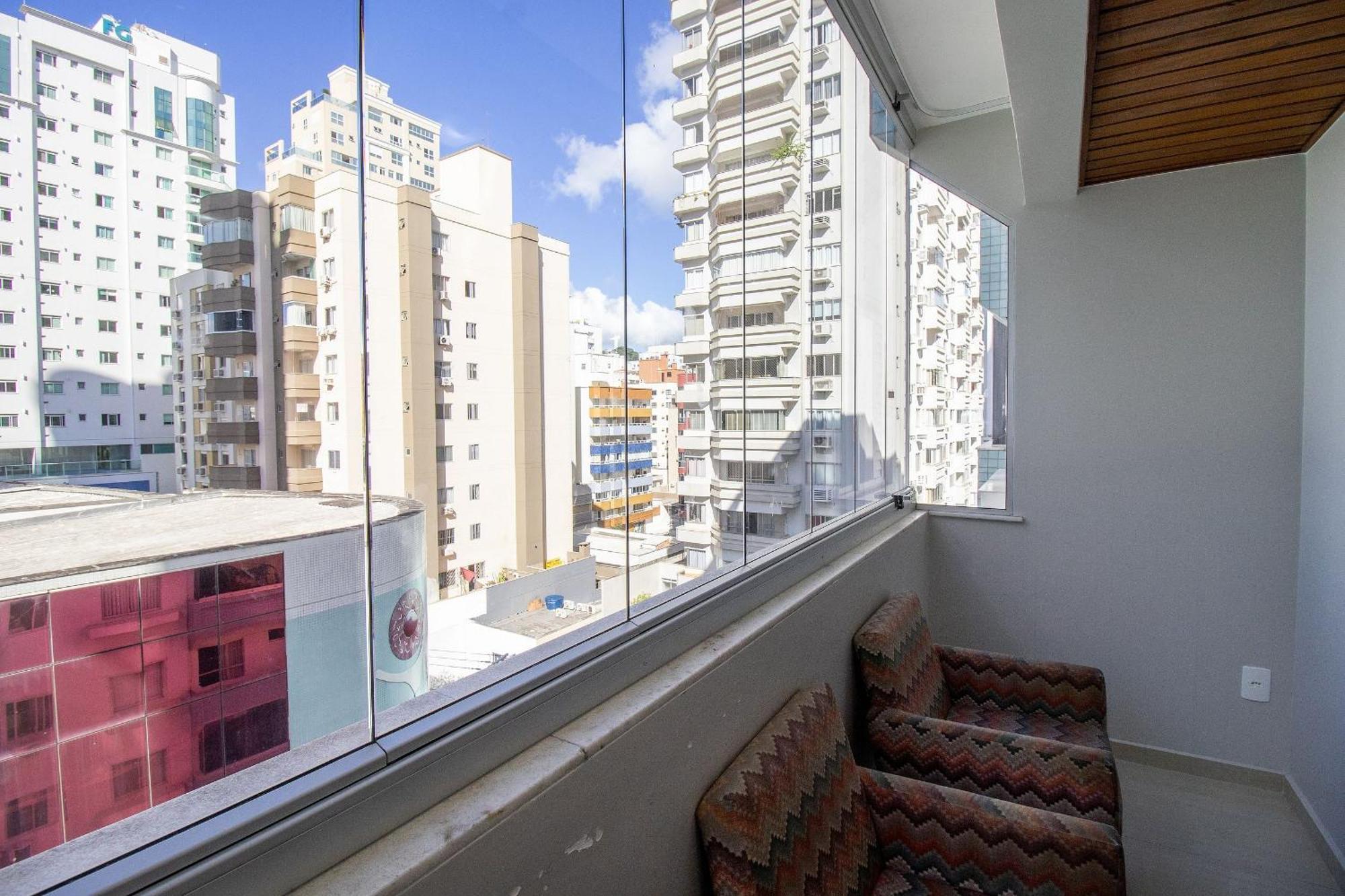 Apartamento Cdl52 - 2 Dorm, Climatizado, Esq. Av. Brasil *